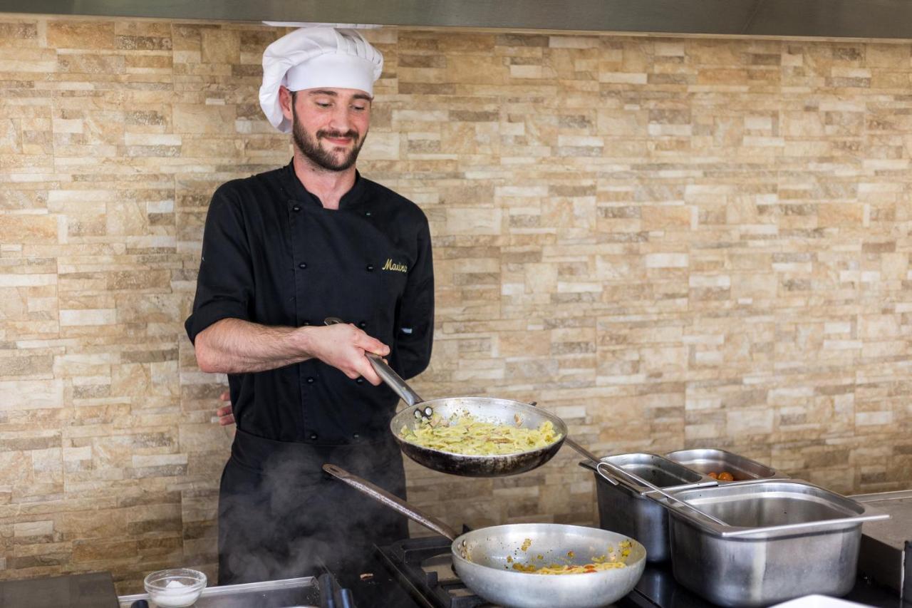 Arenas De Son Bou Otel Dış mekan fotoğraf