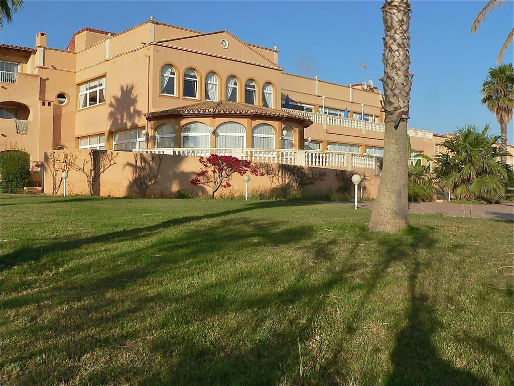 Arenas De Son Bou Otel Dış mekan fotoğraf
